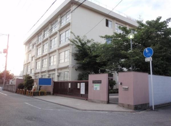 大東市諸福5丁目の中古一戸建て(大東市立諸福中学校)