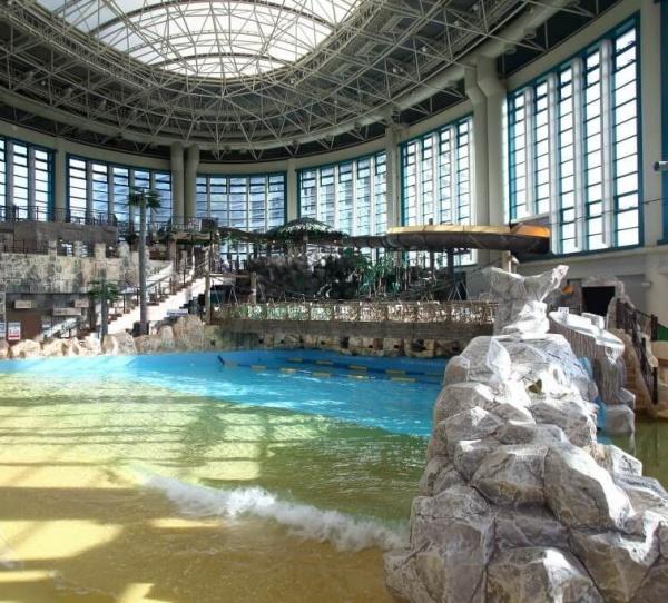 クレアホームズ鶴見緑地公園(鶴見緑地プール)