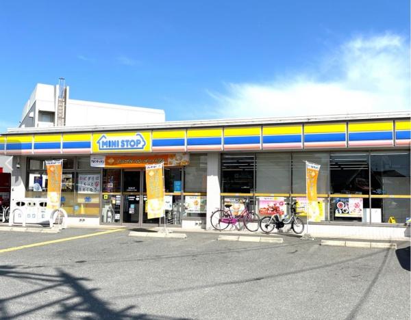 大阪市鶴見区浜2丁目の中古一戸建て(ミニストップ大阪浜2丁目店)