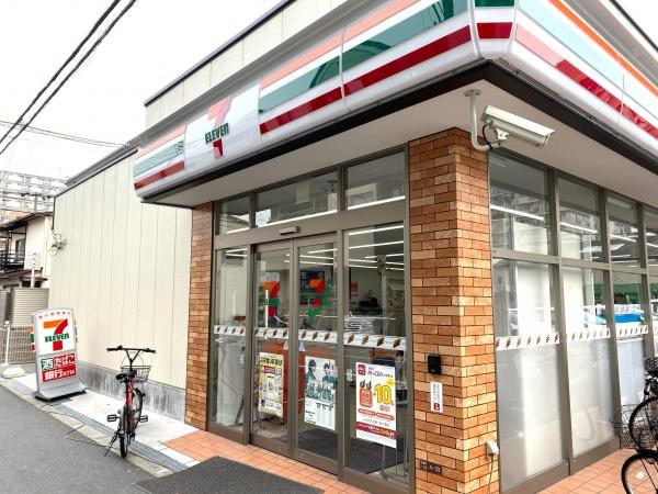 ファミールパーク鶴見(セブンイレブン大阪今津中1丁目店)