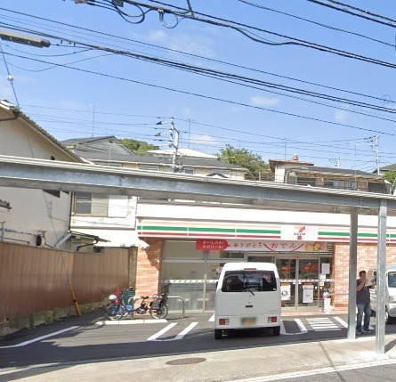 横浜山手マンション(セブンイレブン横浜山元町店)