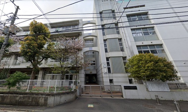 妙蓮寺ダイヤモンドマンション(横浜市立西寺尾第二小学校)