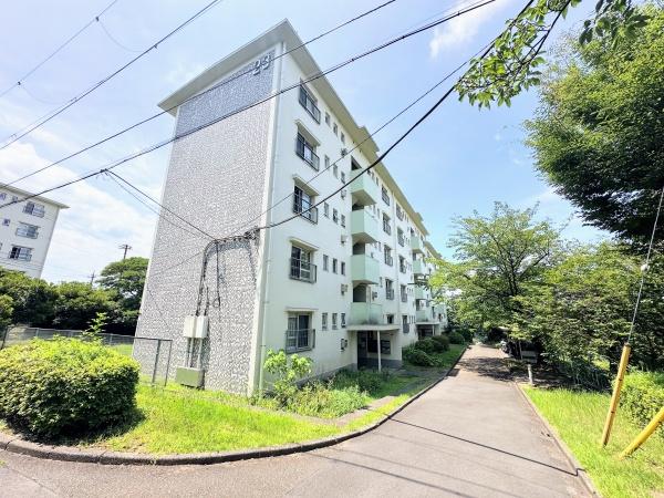 港南台めじろ団地２３号棟