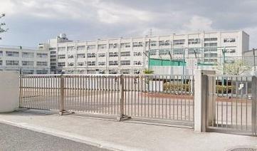 横浜市都筑区北山田６丁目の土地(横浜市立すみれが丘小学校)