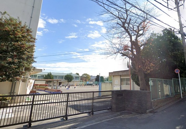 西神大寺団地４号棟(横浜市立中丸小学校)