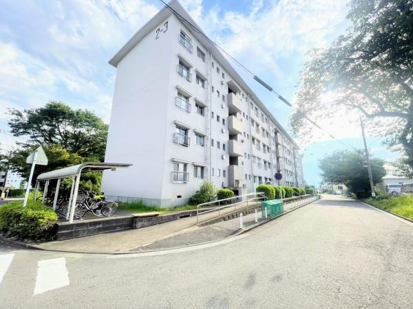 左近山団地２街区３号棟