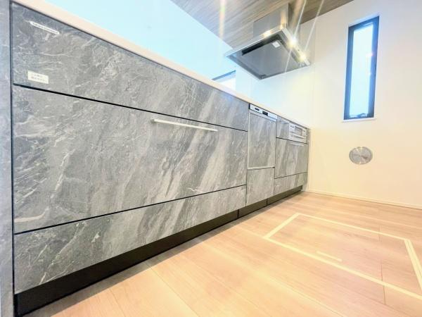 新築戸建　旭区白根６丁目Ⅲ　２号棟