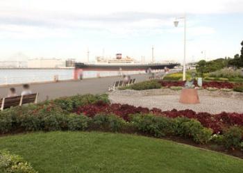 グランドステージ海岸通り(山下公園)