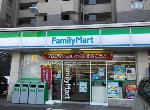 クレッセント新横浜ツインズウエスト(ファミリーマートスリーウェル新横浜店)