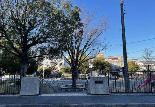 横浜市神奈川区三枚町の中古一戸建て(片倉北公園)
