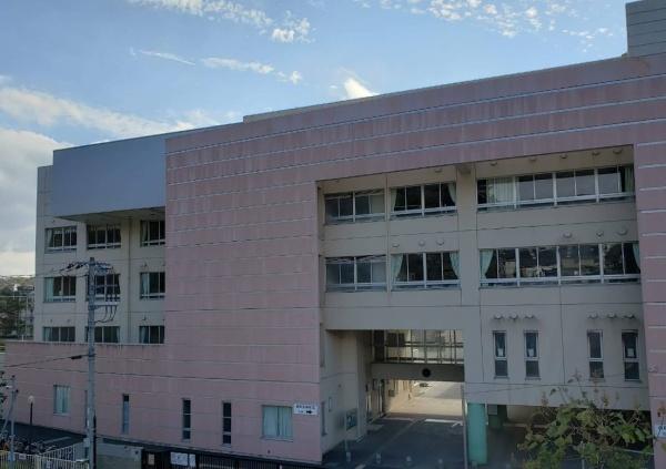 ミレニアムコート向ヶ丘遊園(川崎市立東生田小学校)
