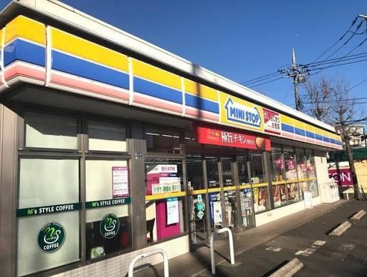 すすき野第２団地第１住宅第８-１２号棟(ミニストップ虹ヶ丘店)