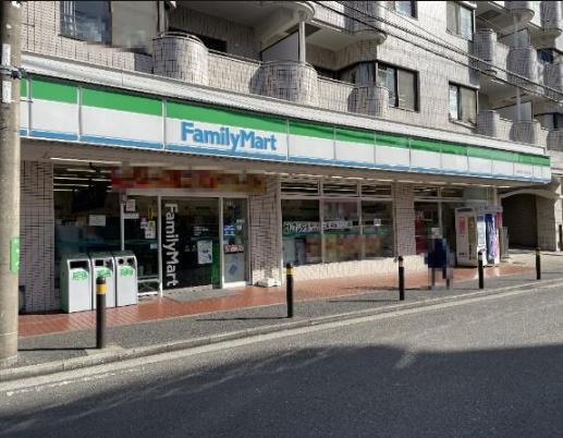 アトラス・シアンズ東戸塚(ファミリーマート東戸塚記念病院前店)