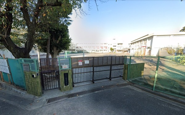 ライオンズガーデン鴨居(横浜市立鴨居小学校)