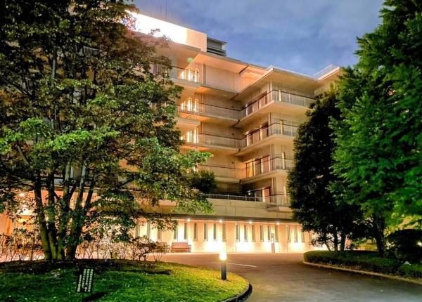 川崎市麻生区多摩美２丁目の中古一戸建て(医療法人社団慶成会よみうりランド慶友病院)