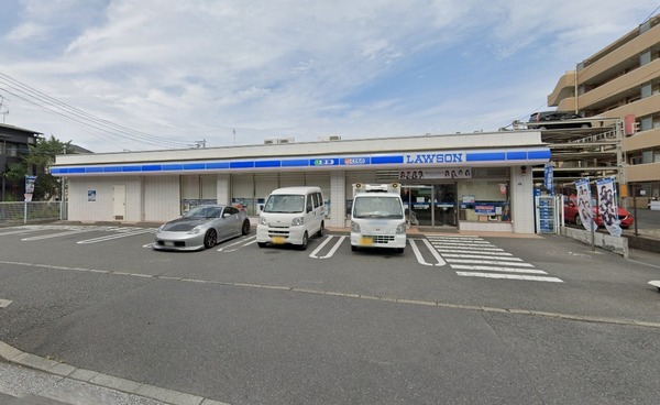ハイツ洋光台(ローソン栗木一丁目店)