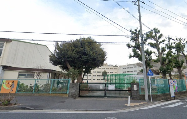 サウスヒルズ横浜弘明寺(横浜市立南中学校)