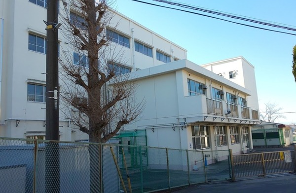 サングレイス戸塚南壱番館(横浜市立豊田中学校)