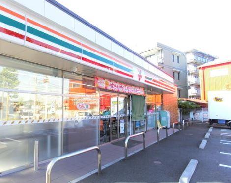 ルイシャトレ大倉山(セブンイレブン横浜師岡町店)