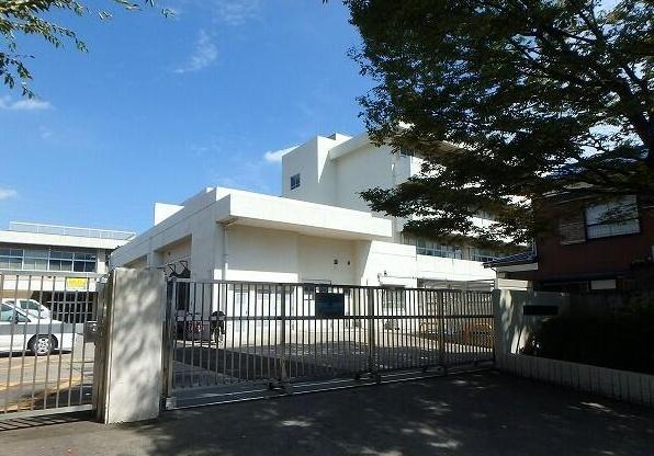 横浜市港北区新吉田町の中古一戸建て(横浜市立新吉田第二小学校)