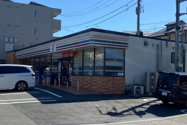 港北ニュータウンイオ７番館(セブンイレブン横浜勝田南1丁目店)