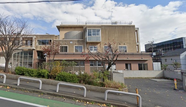 ロイヤルシャトー宮前平(川崎市立向丘小学校)