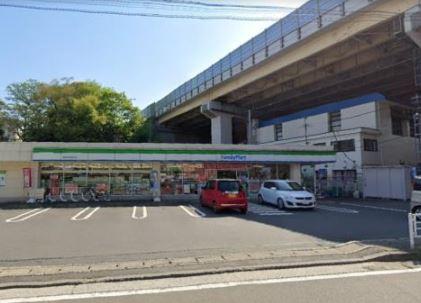 宮向団地　四街区六号棟(ファミリーマート横浜羽沢町綿打店)