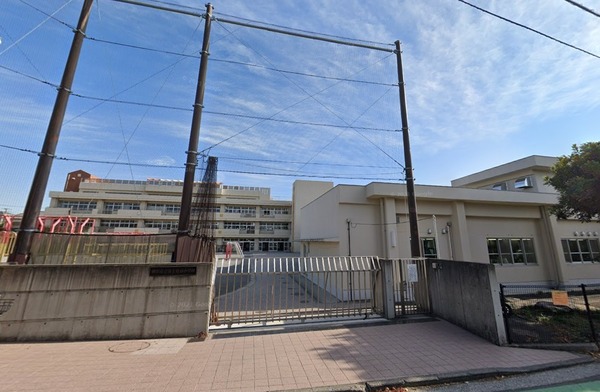 保土ヶ谷マンション(横浜市立富士見台小学校)
