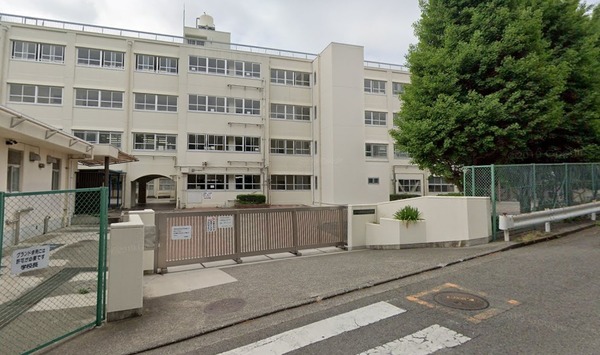 横浜市旭区南希望が丘4期 新築一戸建全3棟 2号棟(横浜市立南希望が丘中学校)