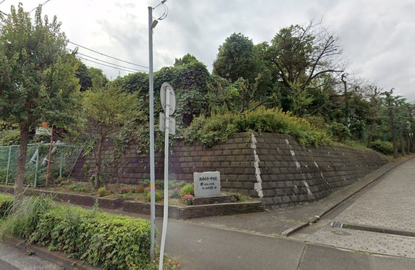 横浜市港南区港南台6丁目 新築分譲住宅全2棟 1号棟(横浜市立港南台第一中学校)