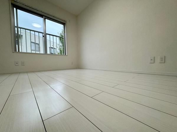 東寺尾ヒルズ８４Ｅ棟