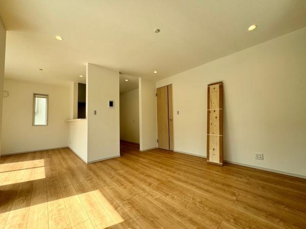 横浜市瀬谷区中屋敷1丁目　新築一戸建