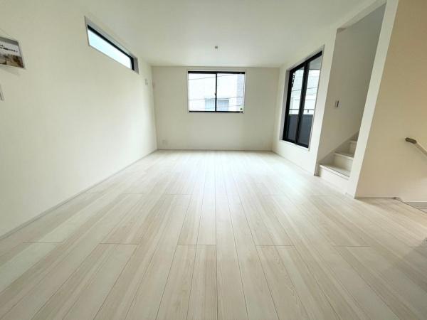 横浜市西区北軽井沢　新築分譲住宅全2棟　1号棟