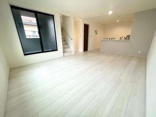 横浜市西区北軽井沢　新築分譲住宅全2棟　1号棟