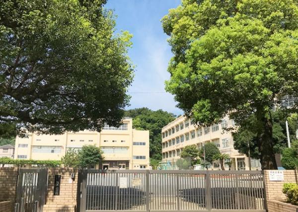 横浜市保土ヶ谷区新井町 新築分譲住宅 2号棟(横浜市立新井小学校)