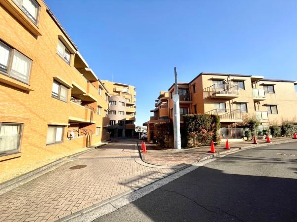ファミールガーデン横浜小机参番館