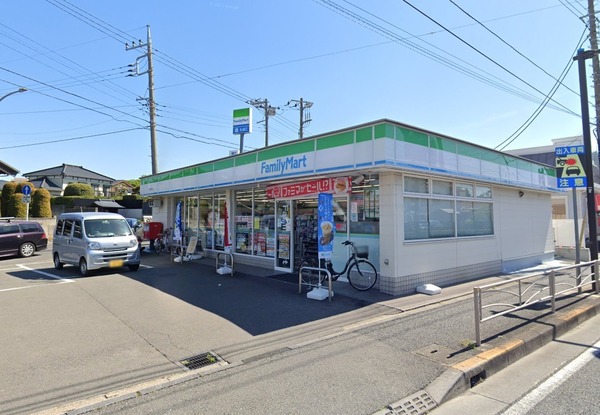 ライオンズマンション鶴ヶ峰ガーデン(ファミリーマート今宿東町店)