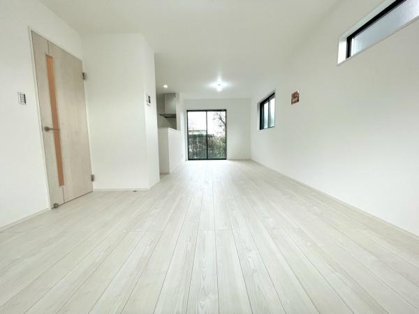 横浜市戸塚区戸塚町の新築一戸建