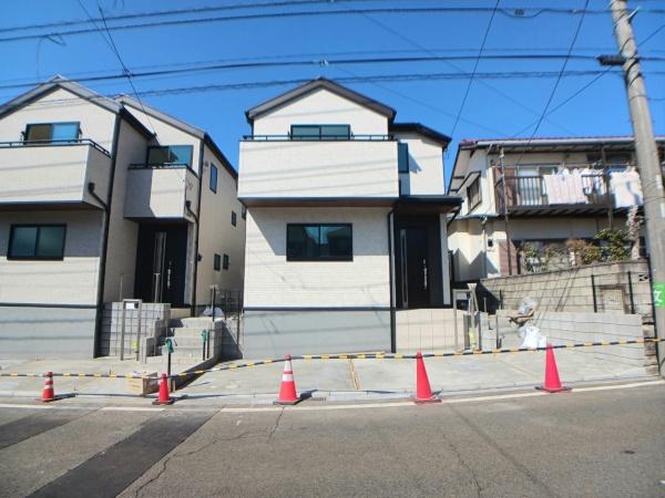 横浜市旭区白根６丁目の新築一戸建