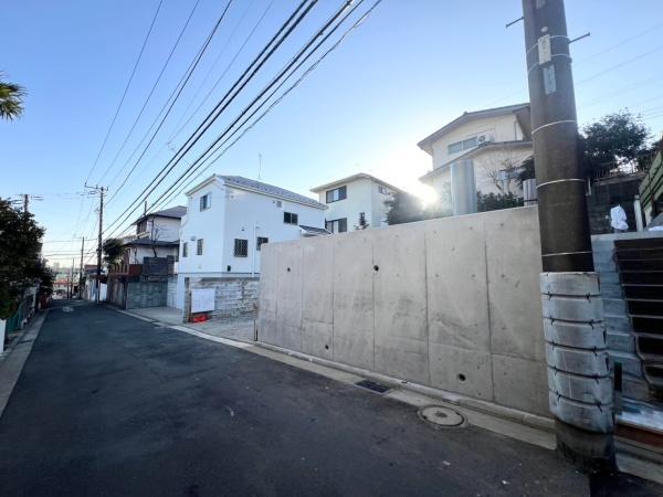 横浜市南区六ツ川３丁目の新築一戸建