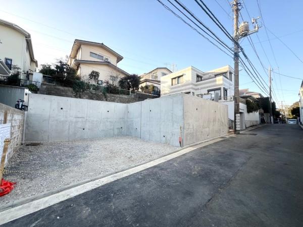 横浜市南区六ツ川３丁目の新築一戸建
