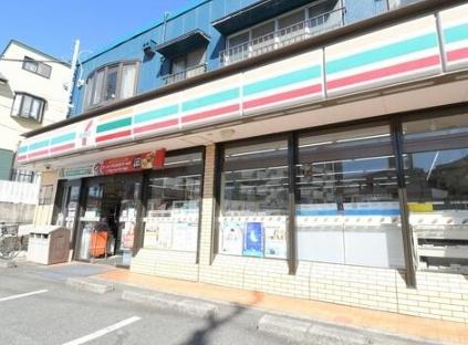 横浜市戸塚区戸塚町 新築分譲住宅 4号棟(セブンイレブン西戸塚店)