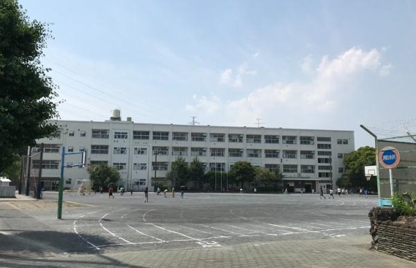 横浜市戸塚区戸塚町 新築分譲住宅 4号棟(横浜市立南戸塚小学校)