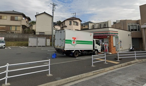 横浜市戸塚区戸塚町の中古一戸建て(セブンイレブン横浜栄長沼町店)
