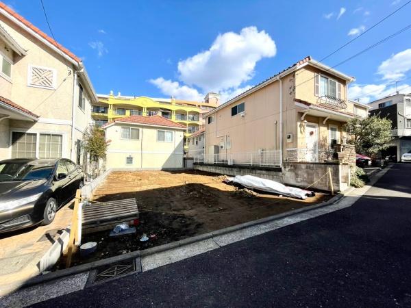 新築戸建　横浜市鶴見区上の宮208①