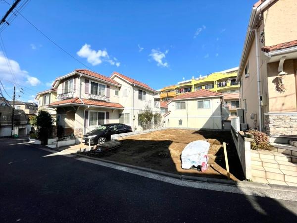 新築戸建　横浜市鶴見区上の宮208①
