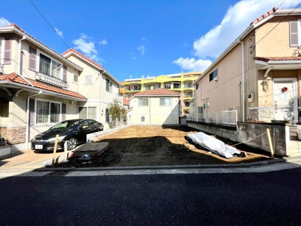 新築戸建　横浜市鶴見区上の宮208①