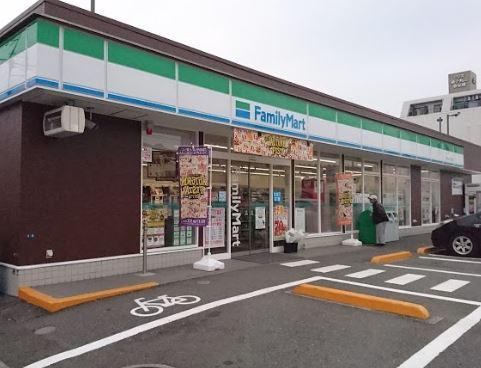 ヴァンハウス磯子(ファミリーマート磯子丸山二丁目店)
