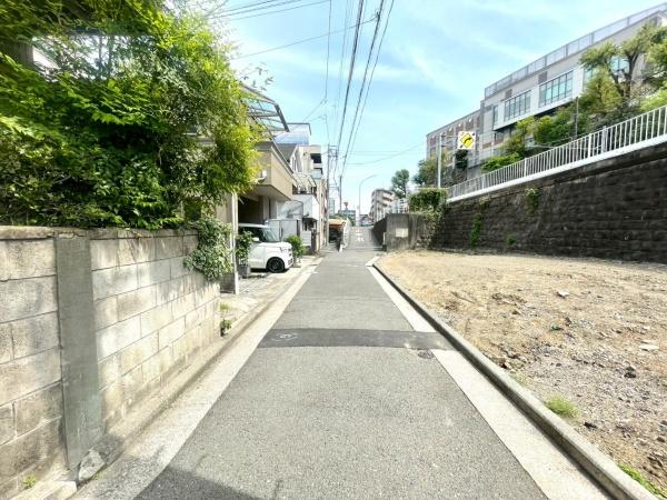 横浜市西区赤門町2丁目　建築条件無し売地