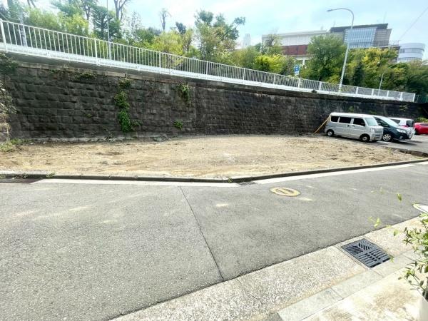 横浜市西区赤門町2丁目　建築条件無し売地